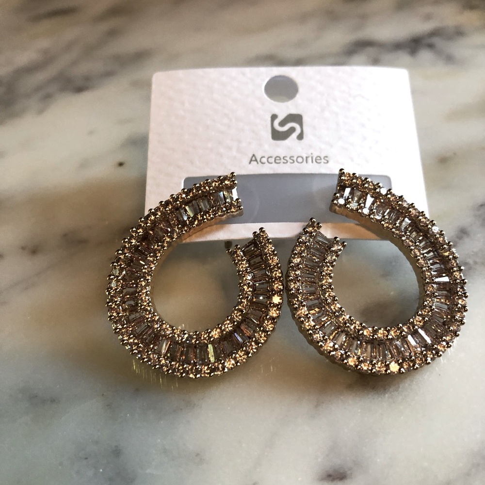 NWT Rhinestone Earrings